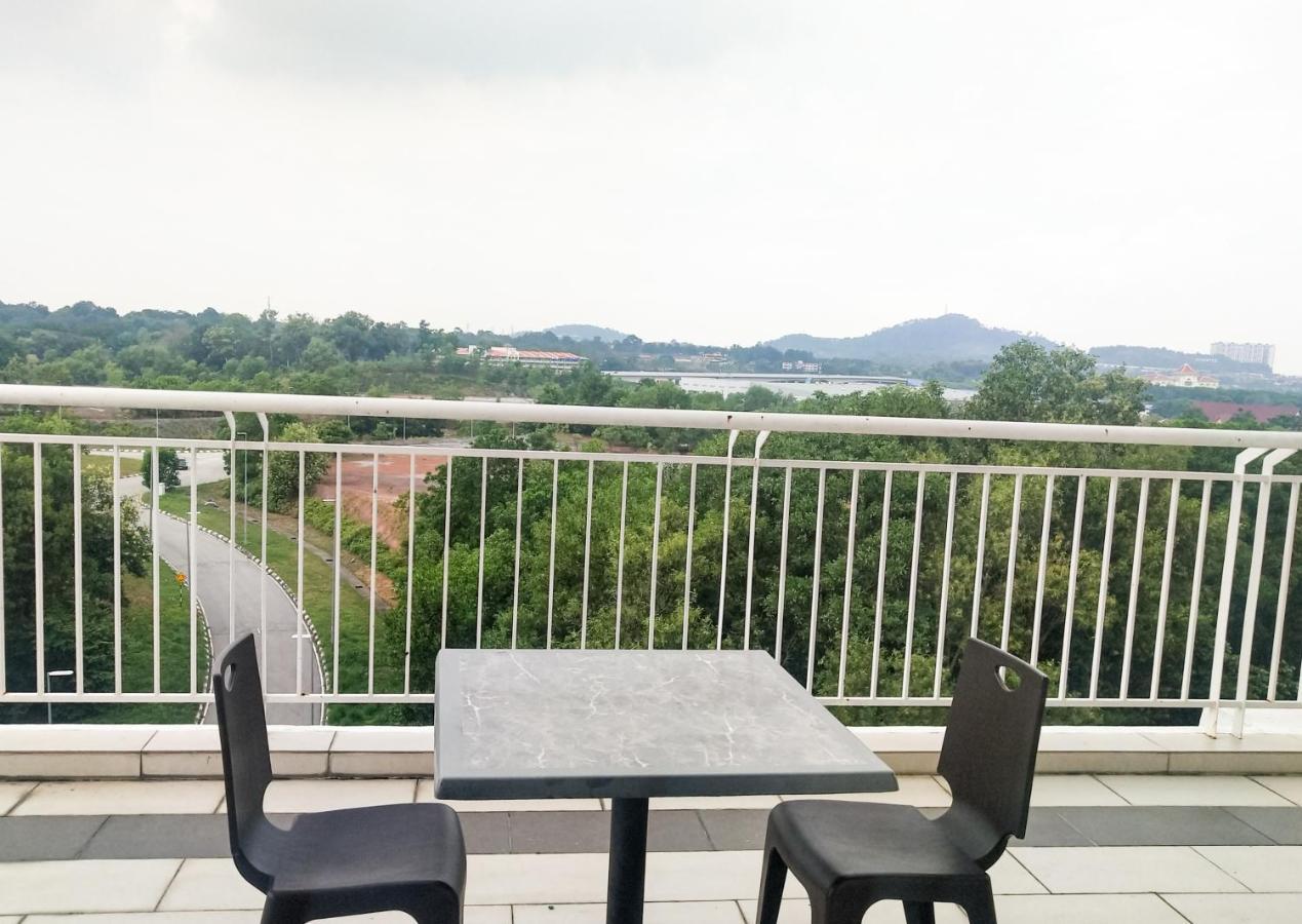 Gloria Swiss Apartment Melaka Ayer Keroh Quarto foto